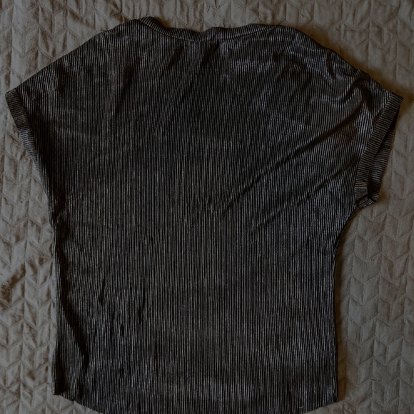 Black Textured Top, Size S - Picture 4 of 4